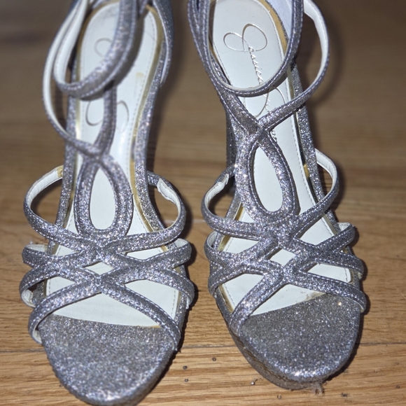 Elegant Light Gold Strappy Women's Heels - Picture 1 of 3